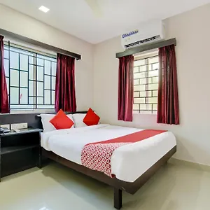 *** Hotel Flagship Saligram Residency India